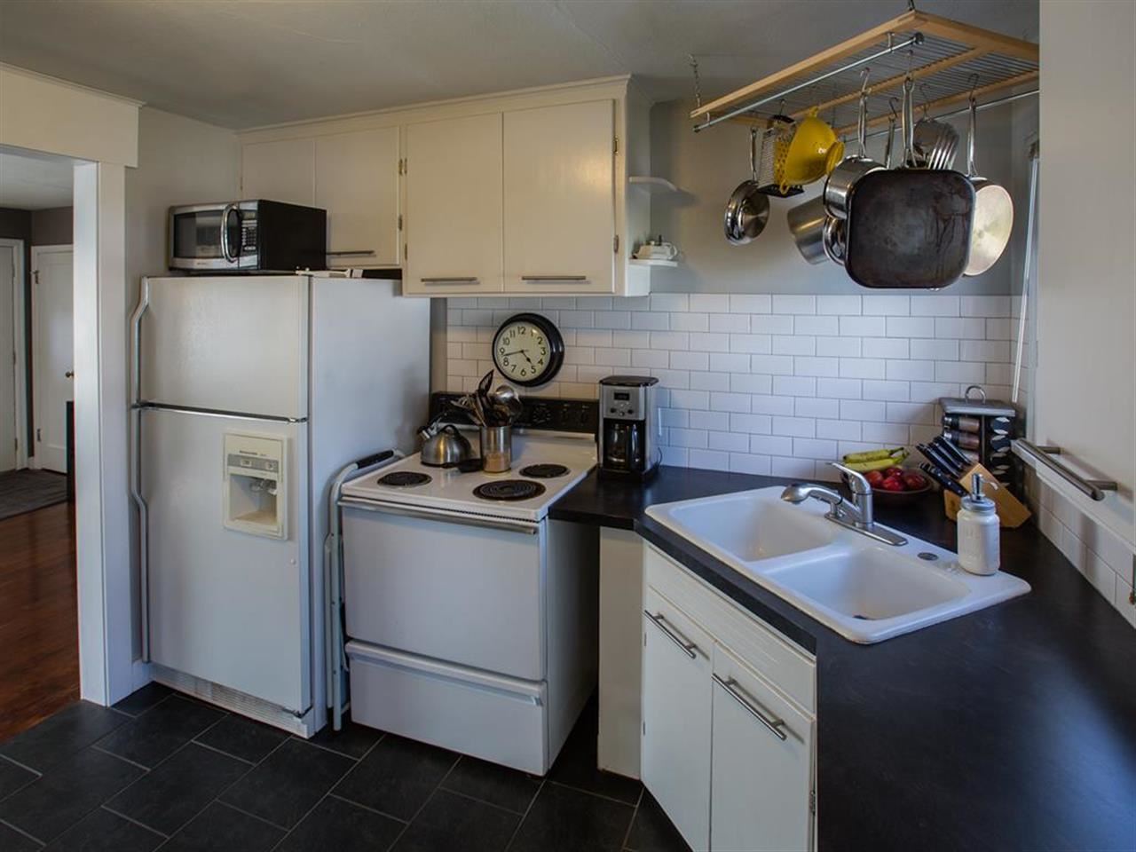 937 E 39th - Photo 6