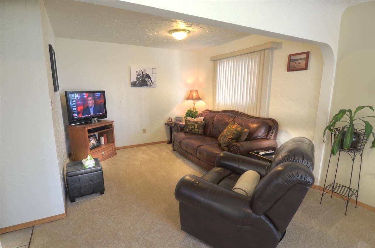 3909 N Adams - Photo 6