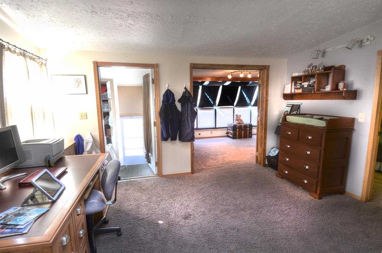 3909 N Adams - Photo 10