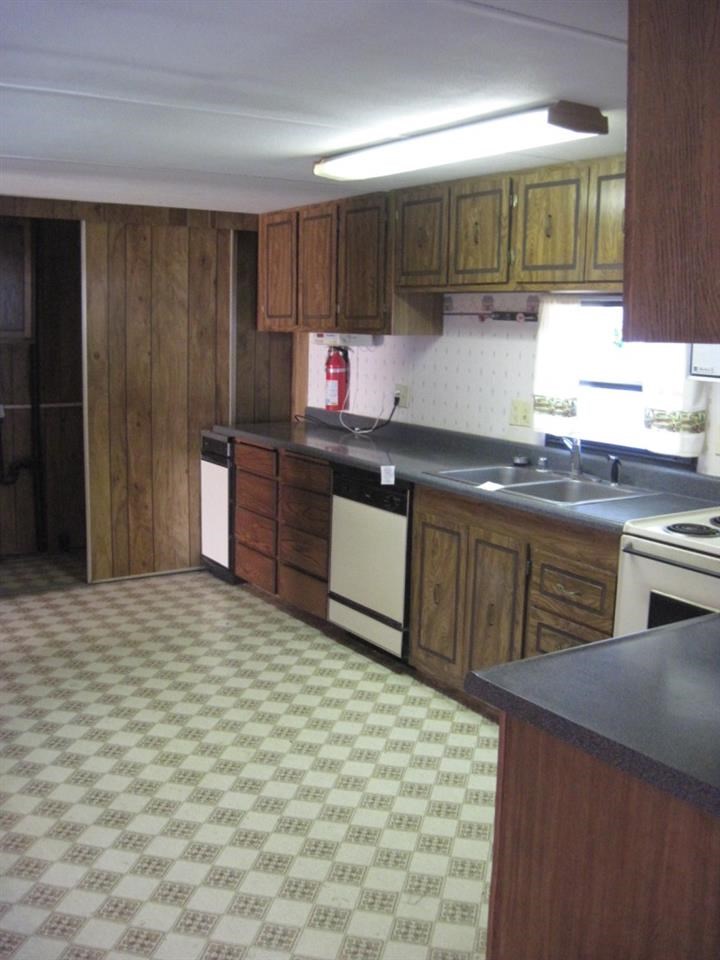14205 E Robert Ave - Photo 5