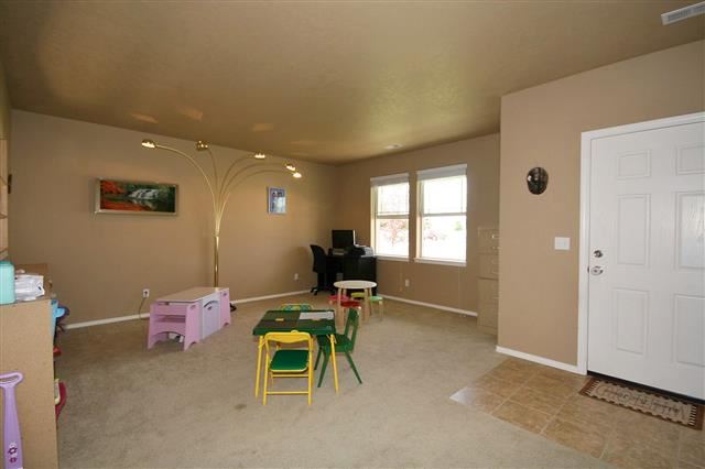 2813 W Abigail Ct - Photo 3