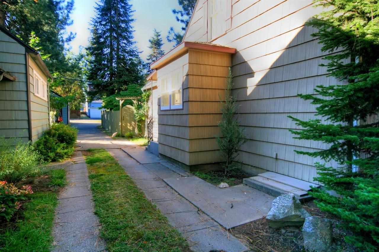 1118 E 28th - Photo 20