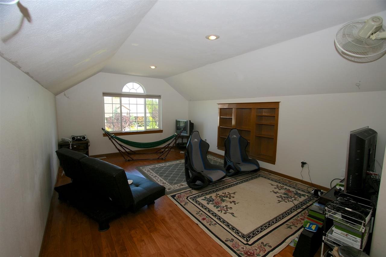 10210 N MOSS Ln - Photo 17