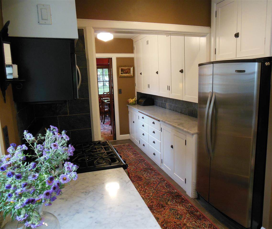 2424 S Manito Blvd - Photo 9