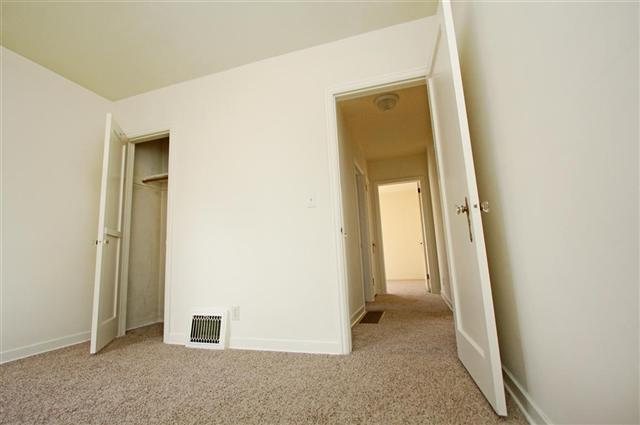 915 E 29th St - Photo 16