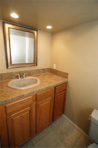 915 E 29th St - Photo 18