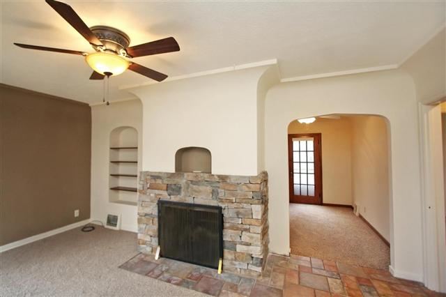 915 E 29th St - Photo 3