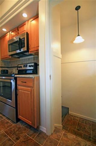915 E 29th St - Photo 5