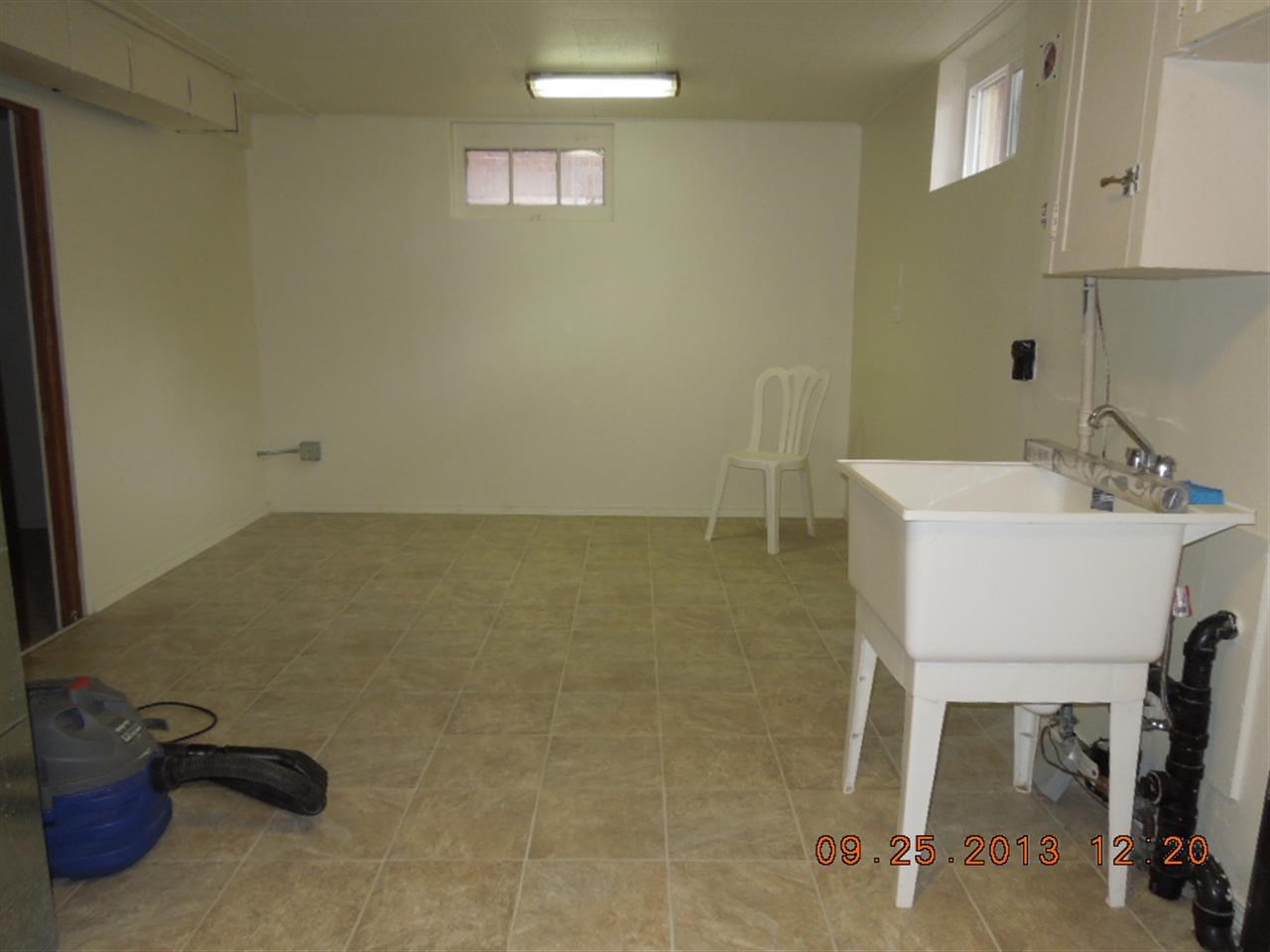 218 E Glass - Photo 15