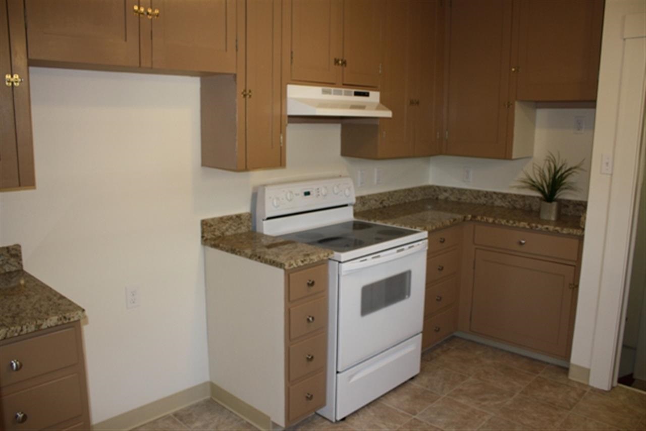 218 E Glass - Photo 4