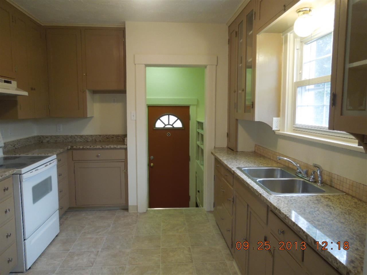 218 E Glass - Photo 5