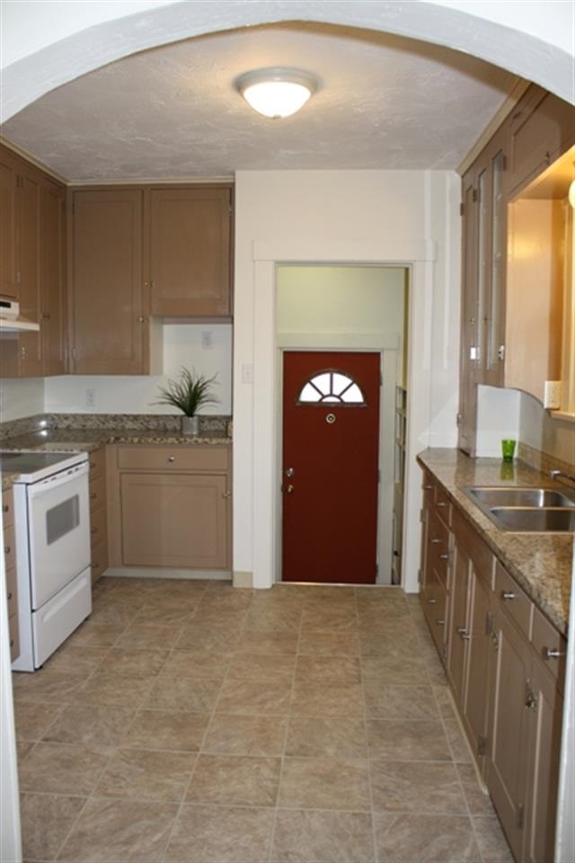 218 E Glass - Photo 8