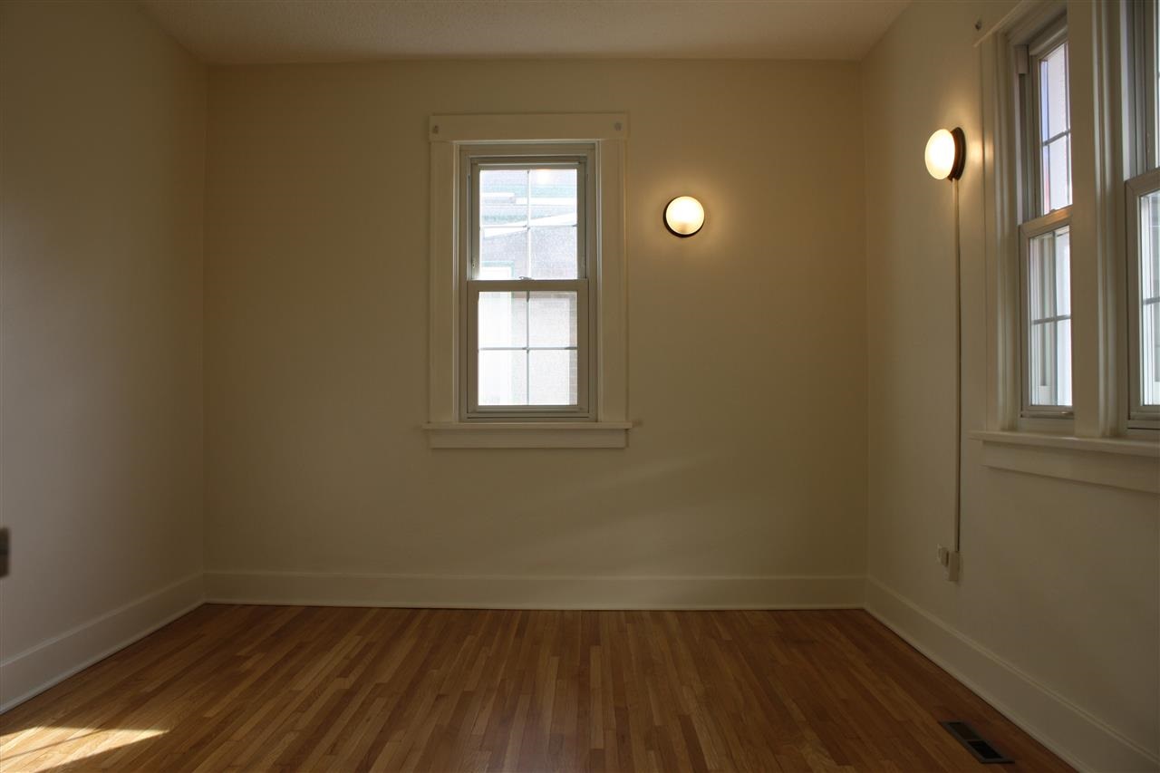 218 E Glass - Photo 10