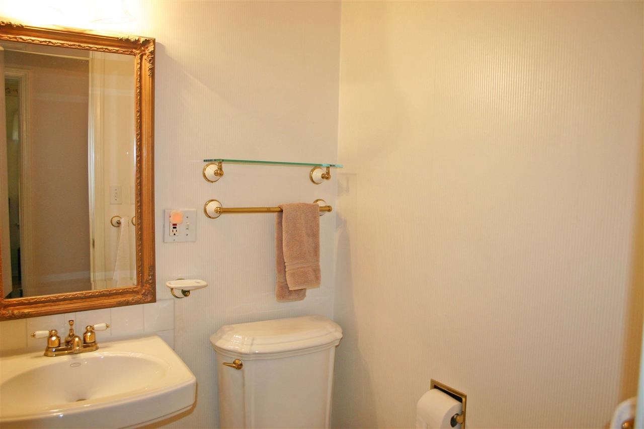 31 W 37th Ave - Photo 11