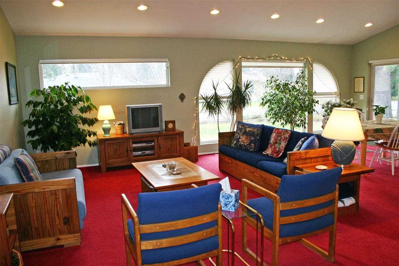 31 W 37th Ave - Photo 6
