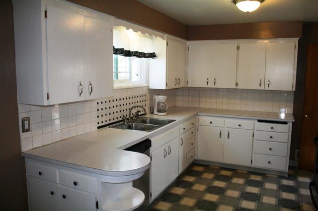 612 E Walton St - Photo 3