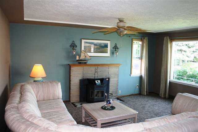 612 E Walton St - Photo 5