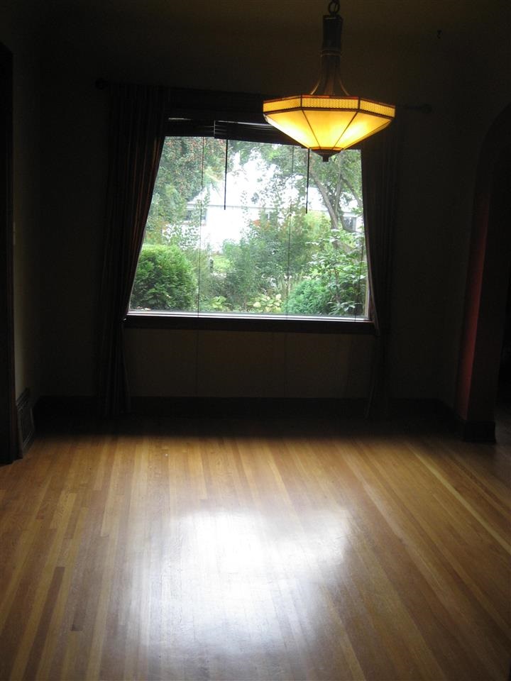 2425 E Mission Ave - Photo 9