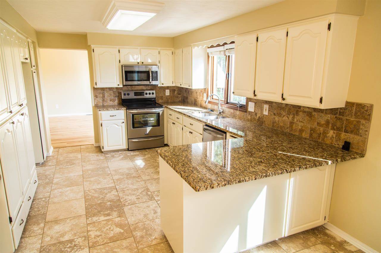 21026 N Perry Rd - Photo 2
