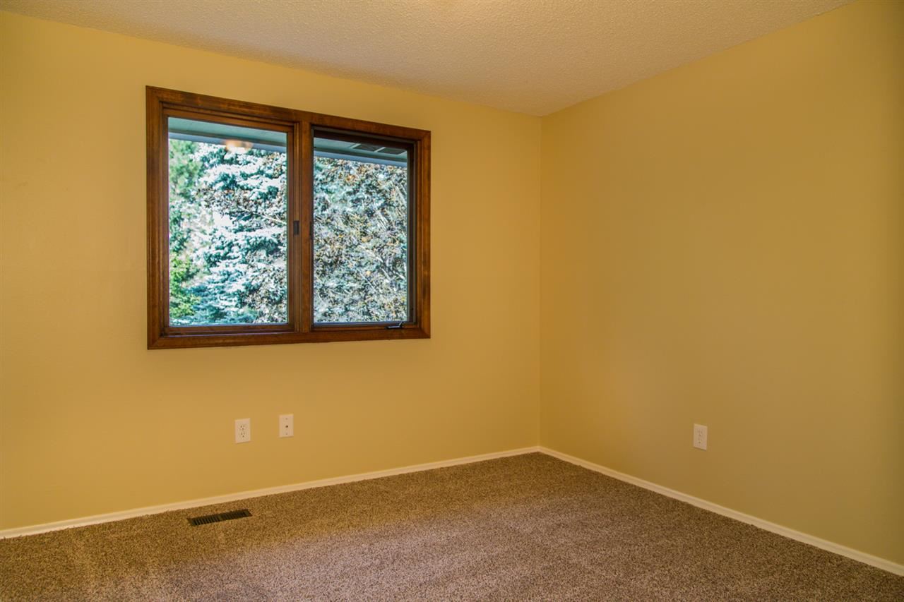 21026 N Perry Rd - Photo 9