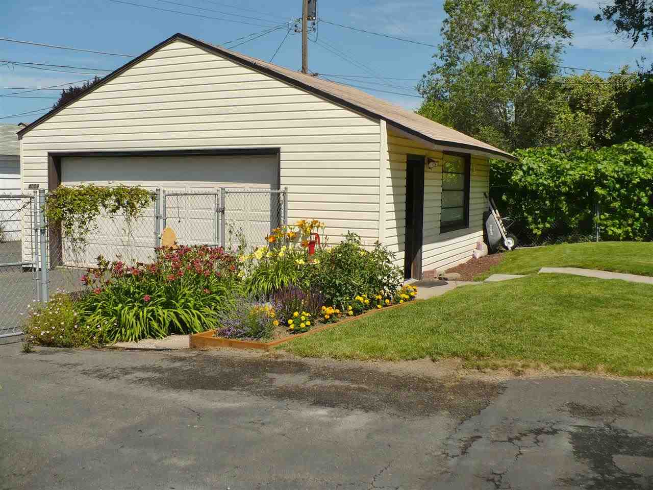 4009 N Cannon St - Photo 19