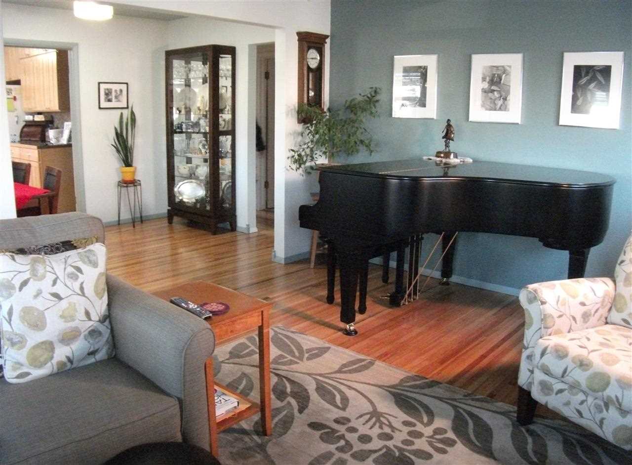 4009 N Cannon St - Photo 4