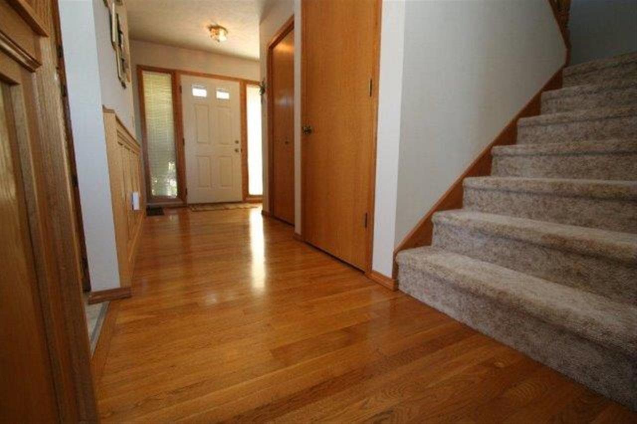 10210 N Lehman Rd - Photo 2