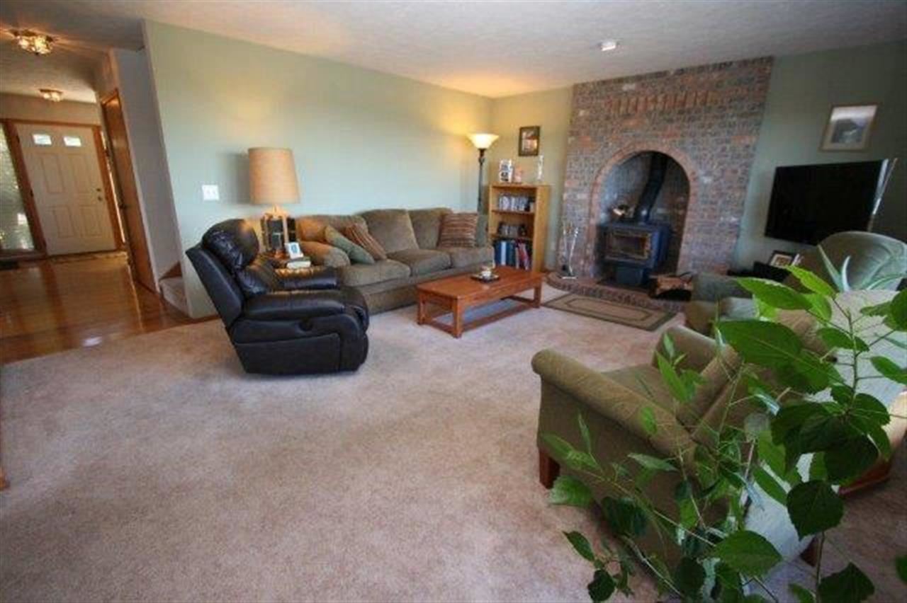 10210 N Lehman Rd - Photo 3