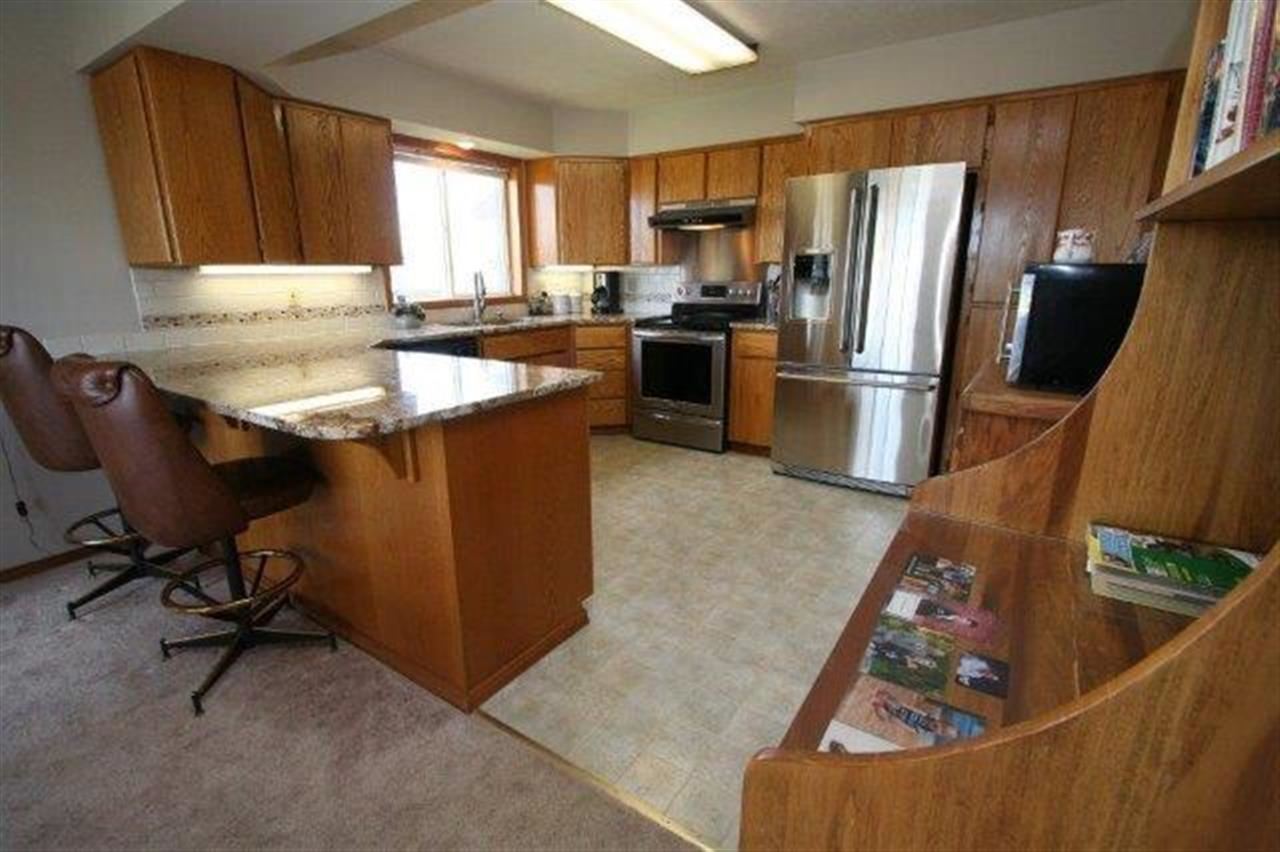 10210 N Lehman Rd - Photo 4