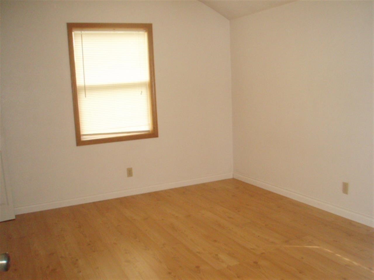 418 E Nordin - Photo 9