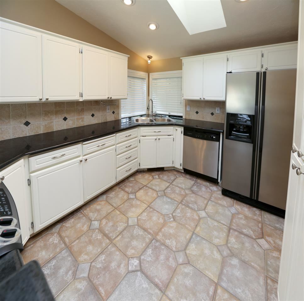22724 E Morris Rd - Photo 7