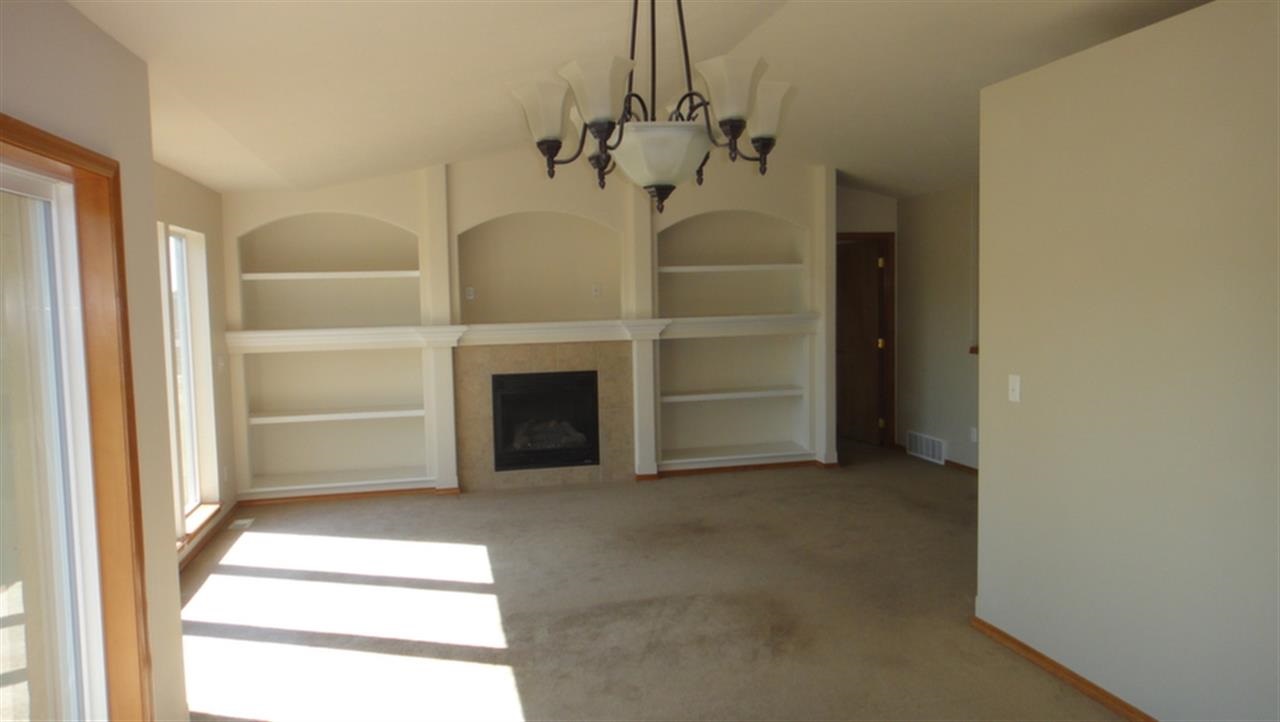 1409 W Summerhill Ct. - Photo 4