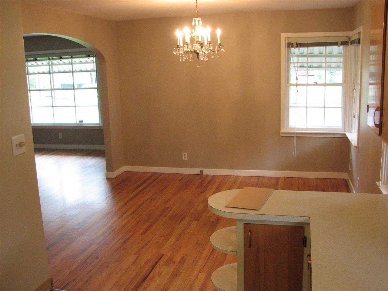 4111 N WALL St - Photo 3