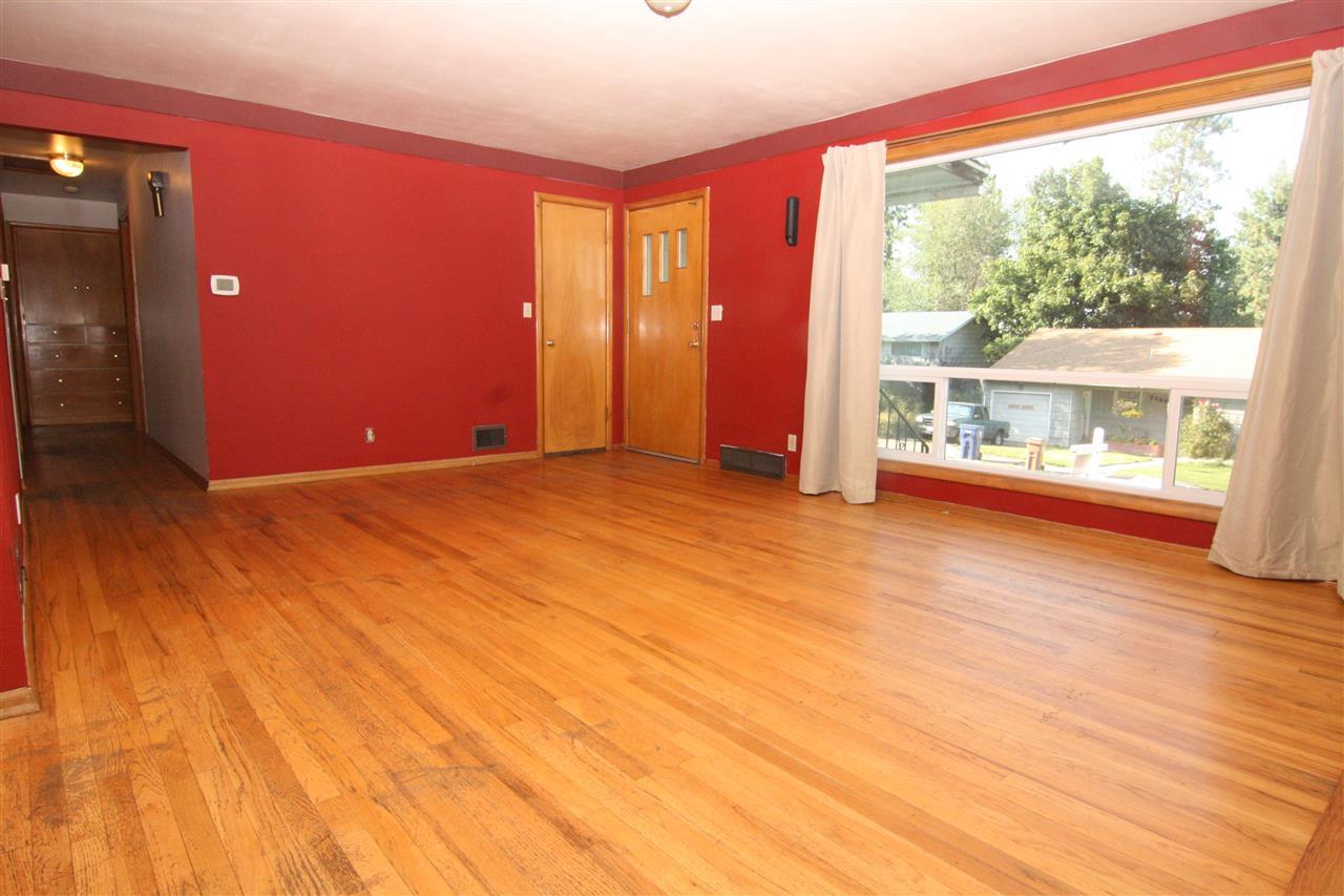 3306 E Hills Ct - Photo 3