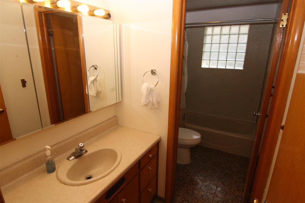 3306 E Hills Ct - Photo 7