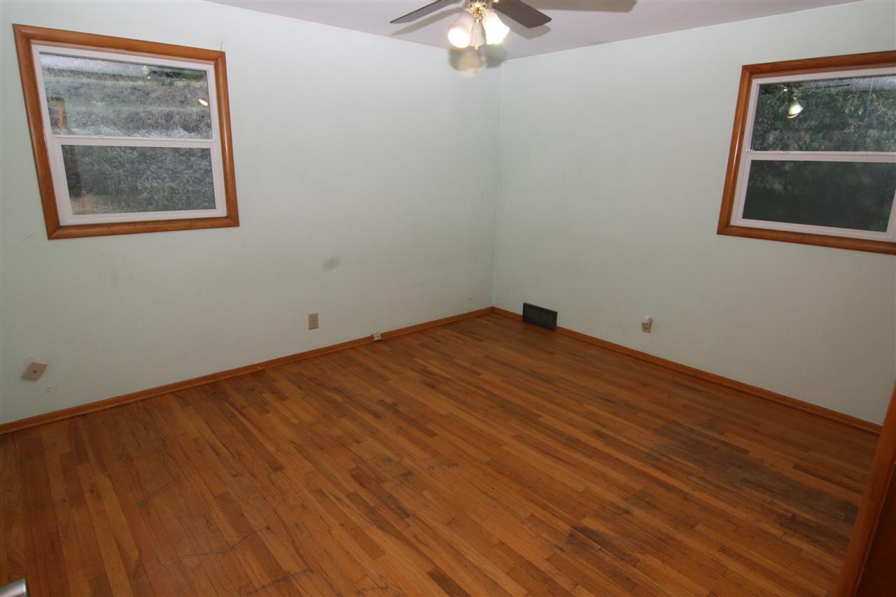 3306 E Hills Ct - Photo 9