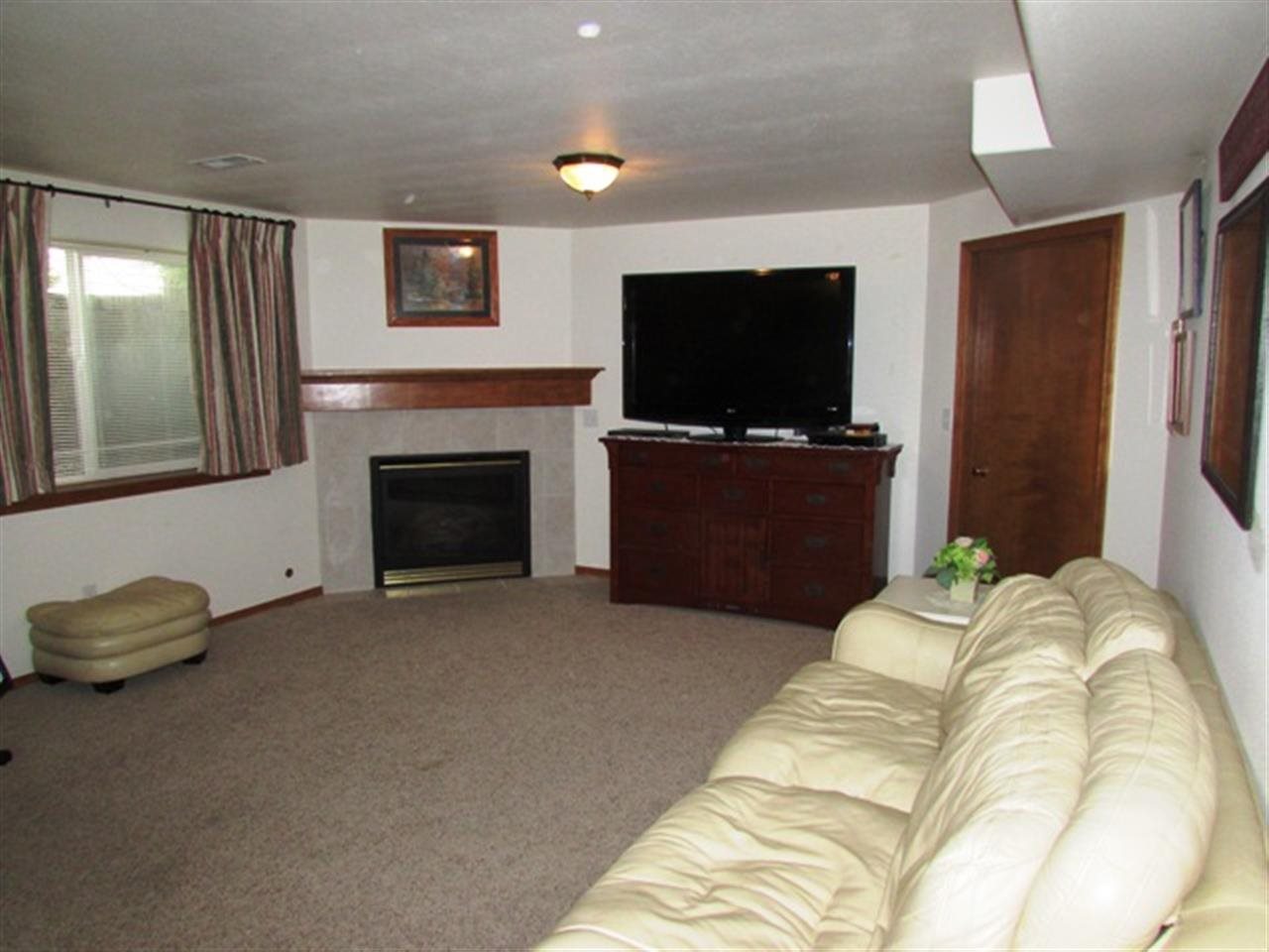 1413 S AVALON - Photo 19