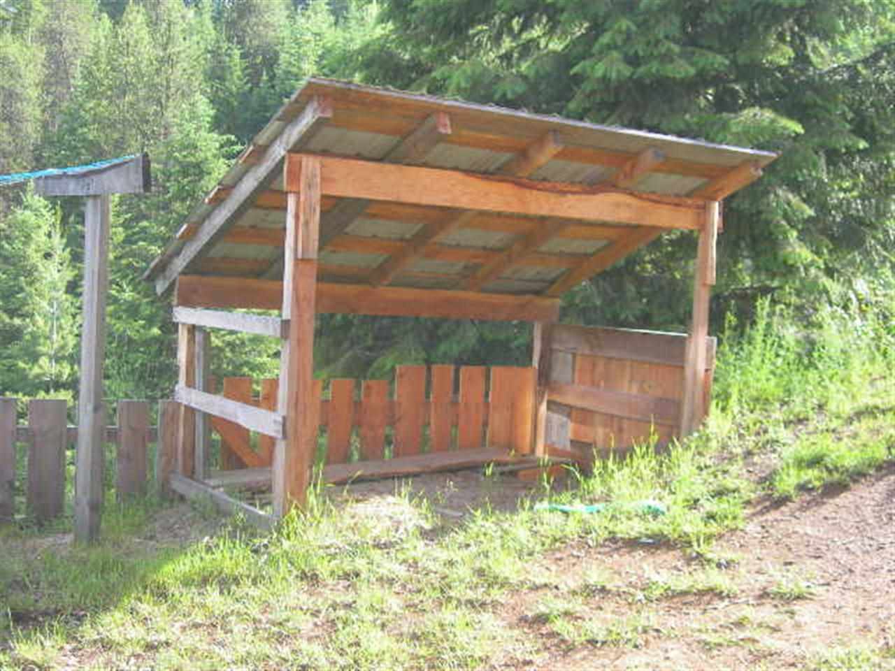 1361 Greenhouse Rd - Photo 3