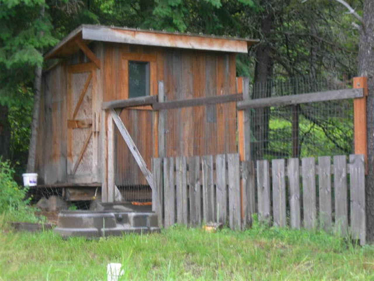 1361 Greenhouse Rd - Photo 4