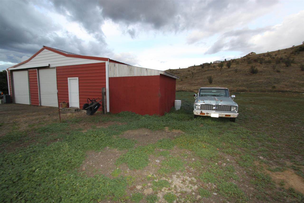 627 S Henry - Photo 3
