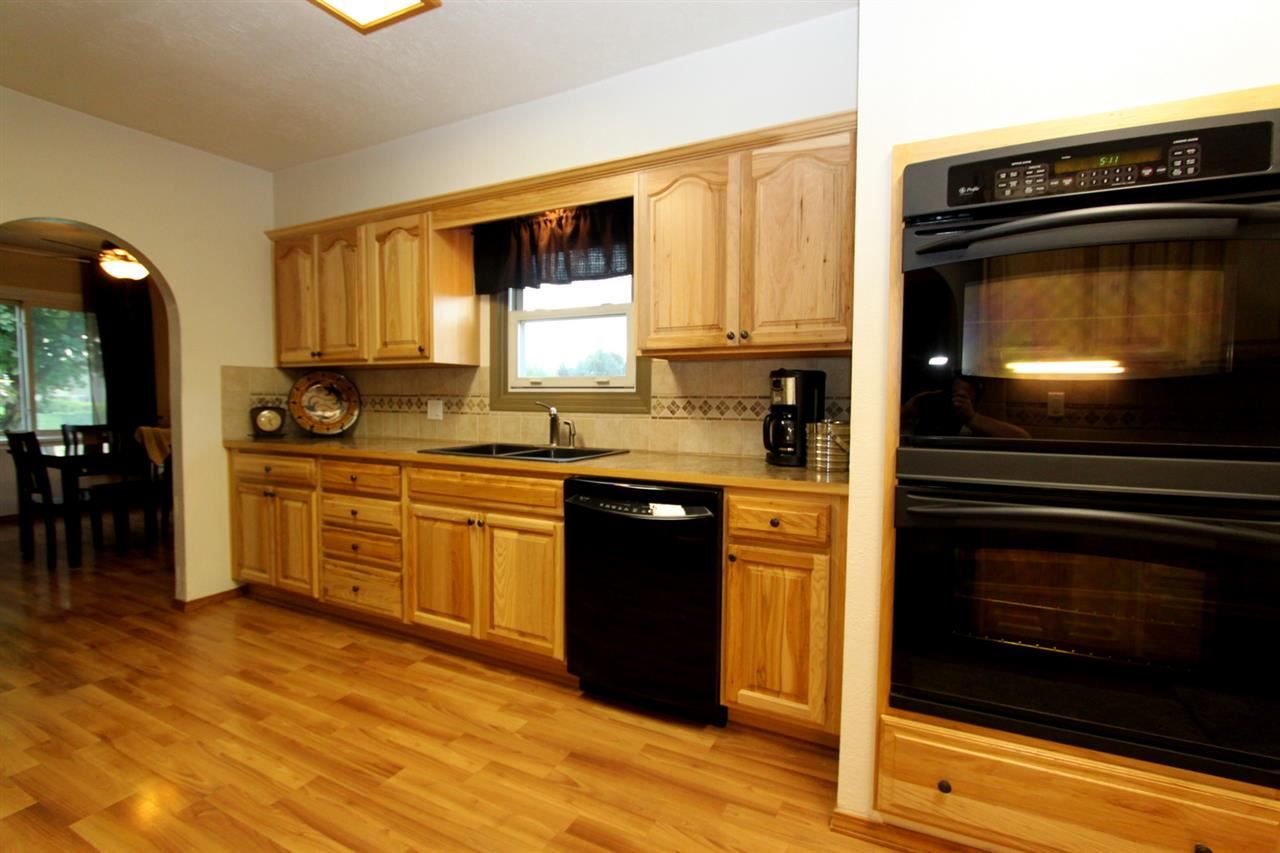 627 S Henry - Photo 5