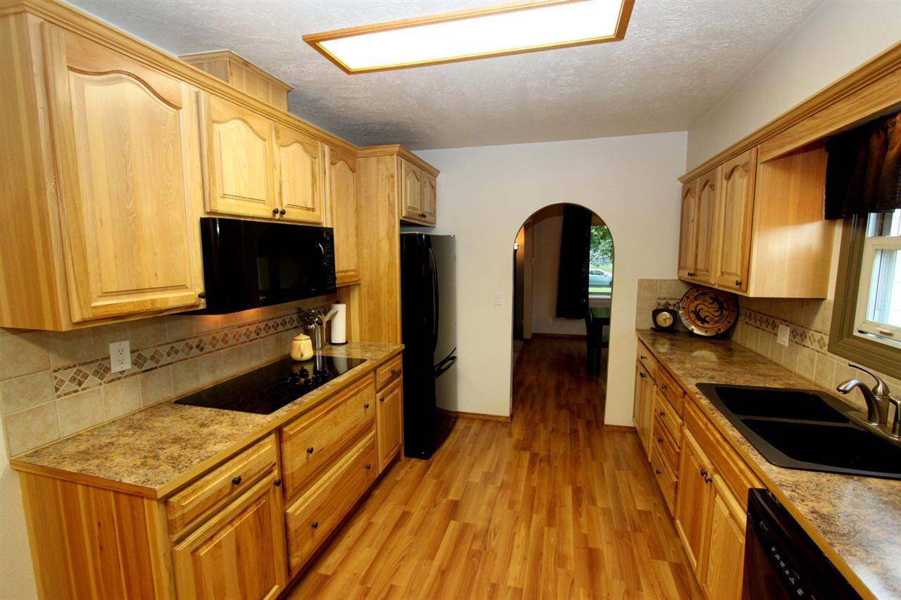 627 S Henry - Photo 6