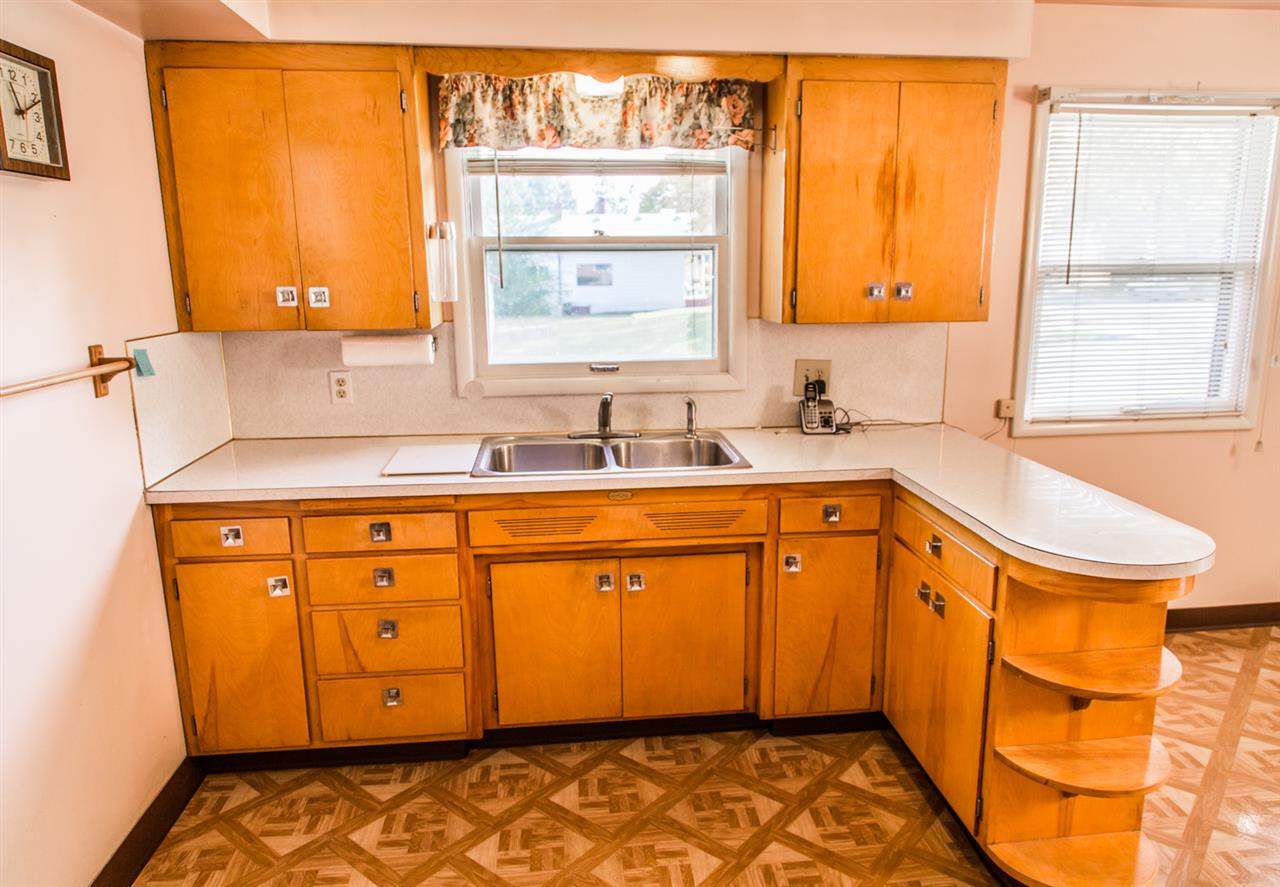 1022 S NAPA St - Photo 7