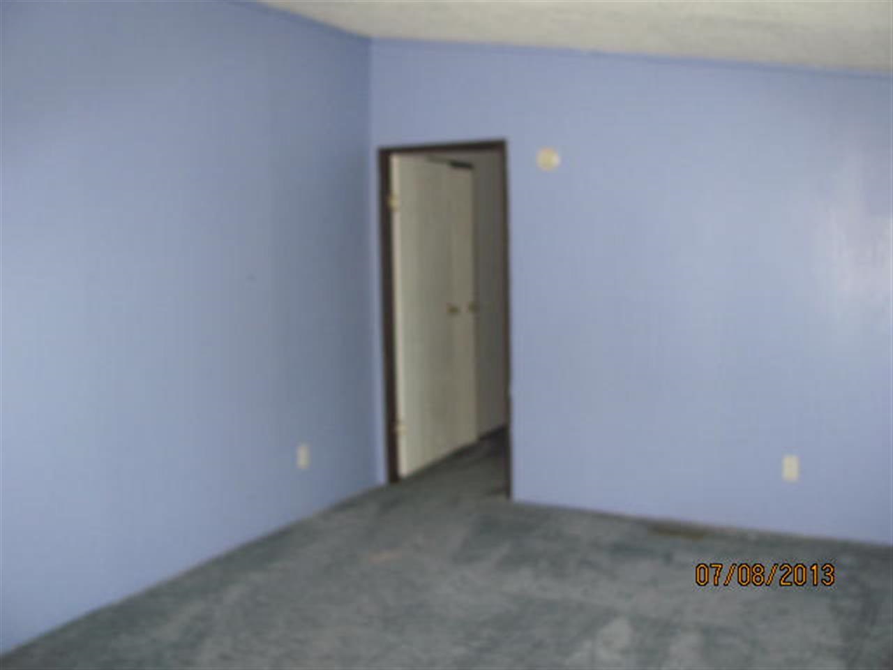 15005 E 13th Ave - Photo 4