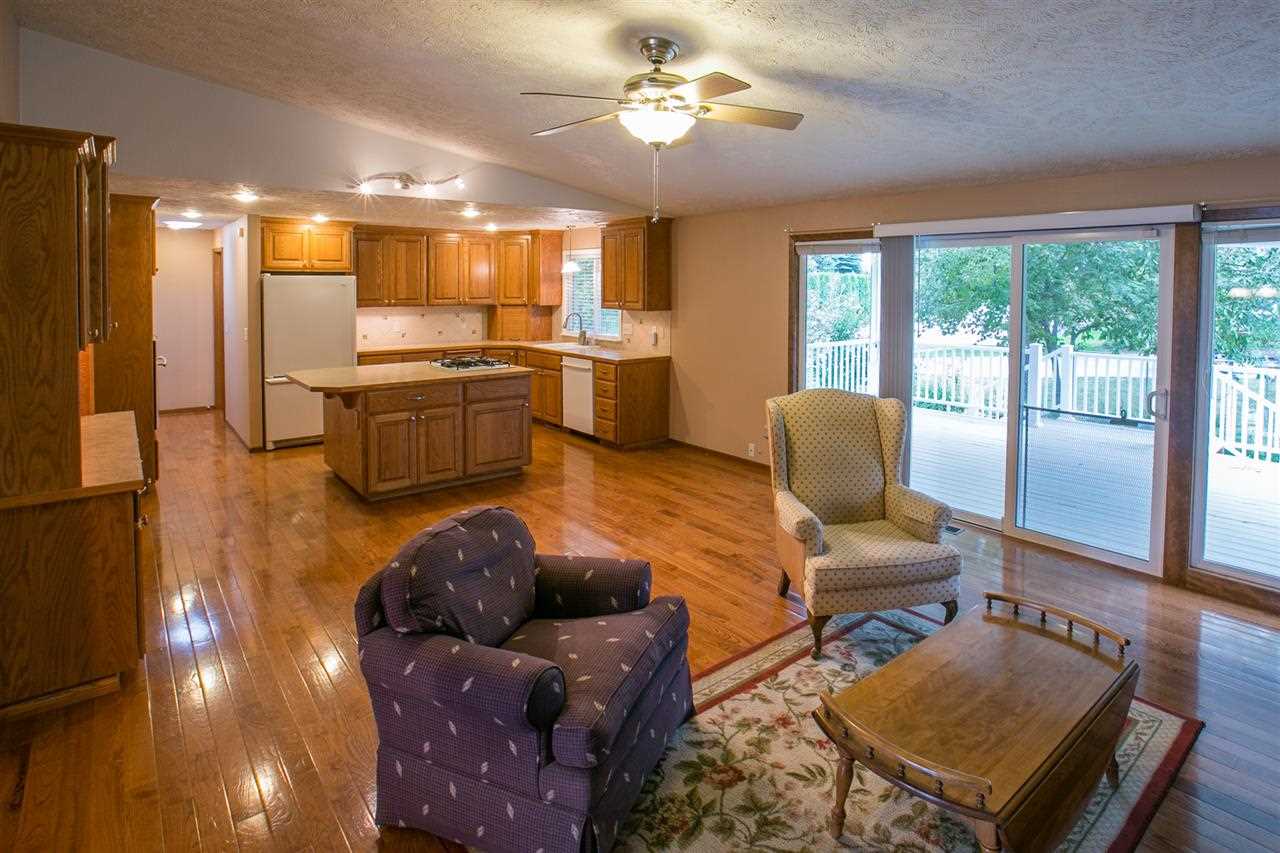 1918 E 65th Ave - Photo 12