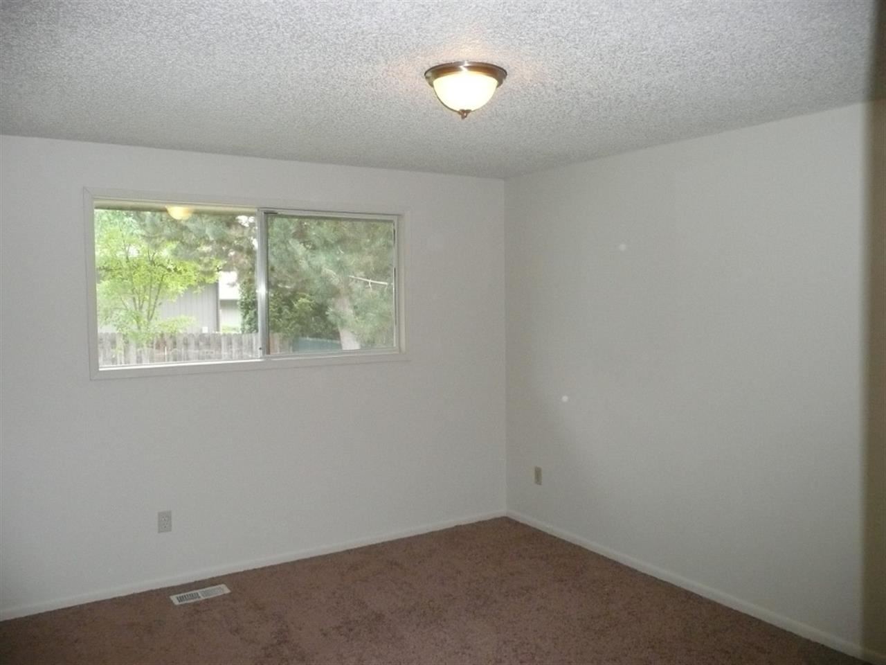 2034 E 63rd Ave - Photo 10