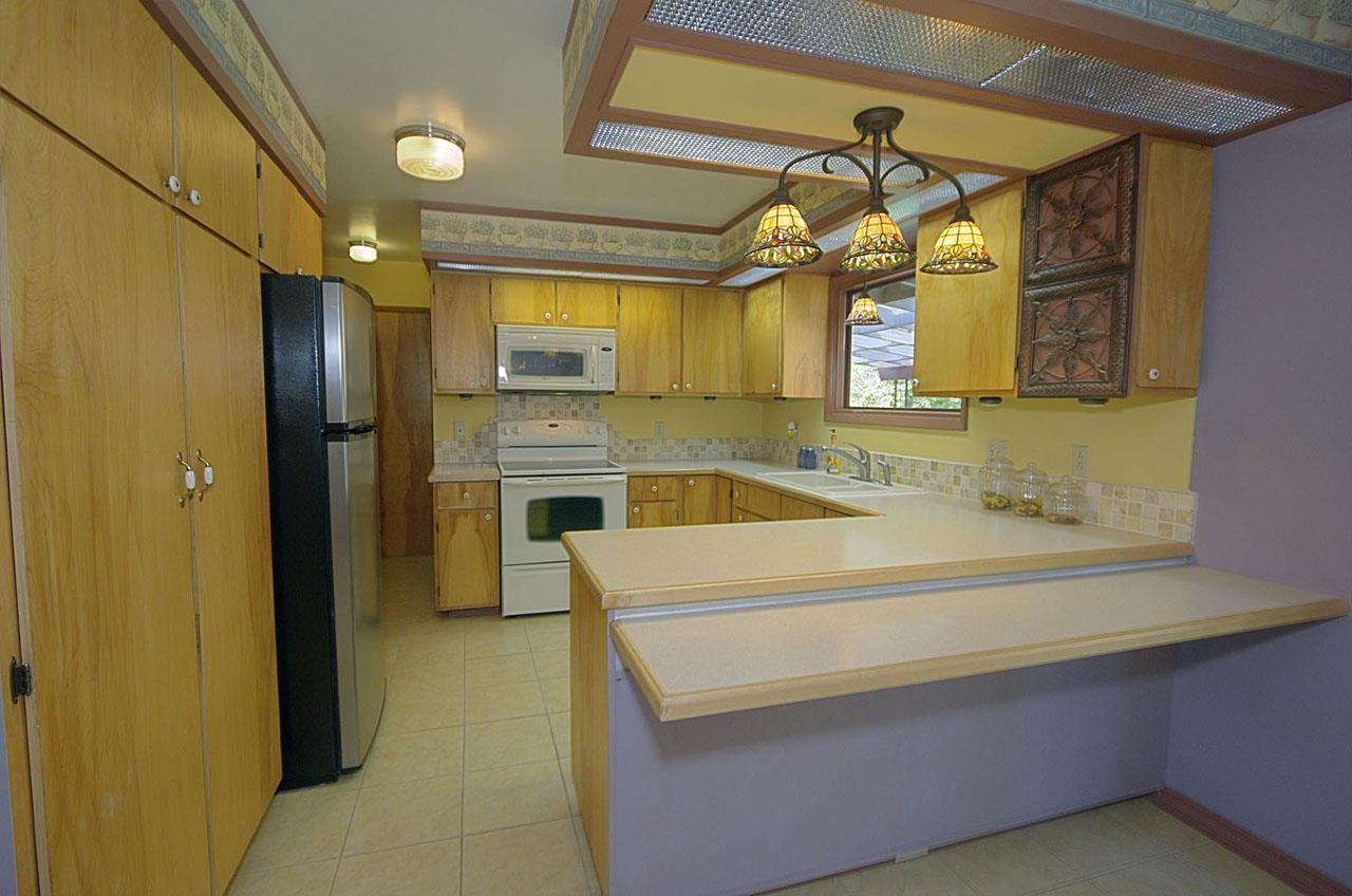 621 E C St - Photo 3