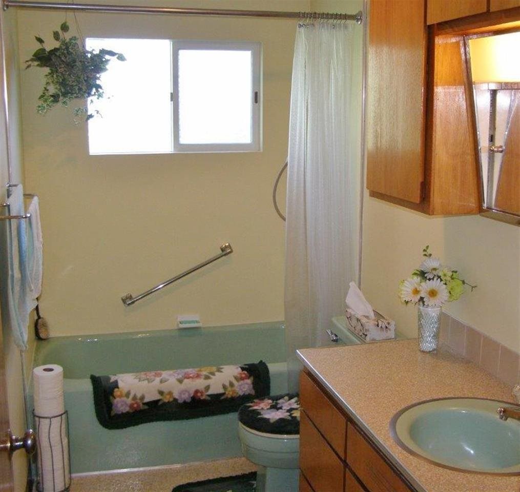 319 E C St - Photo 7