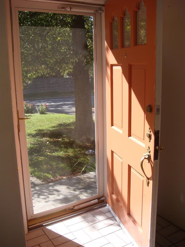 1219 E THURSTON Ave - Photo 4