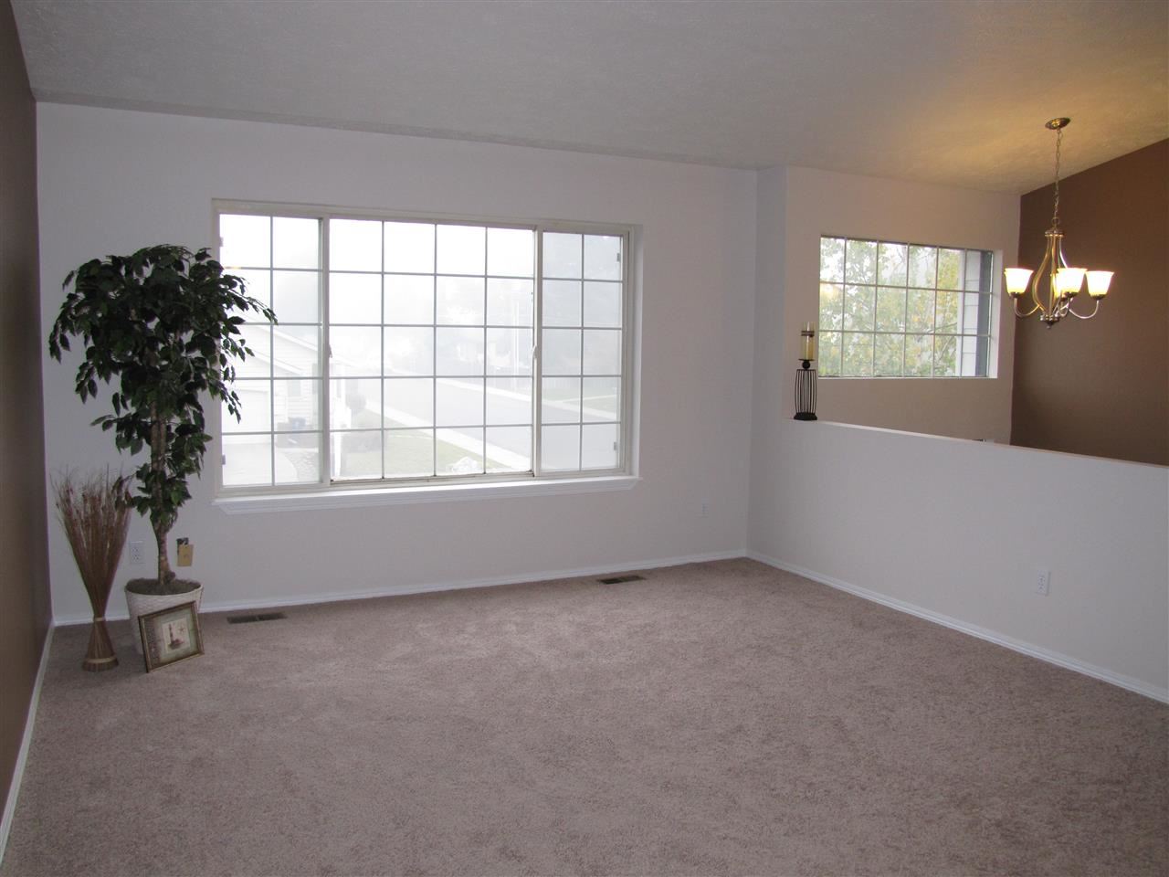 2228 E Lacrosse Ave - Photo 3